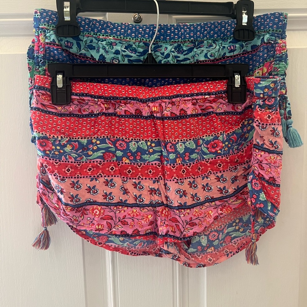 Aerie Red and Pink and Blue And Green Shorts Size Small